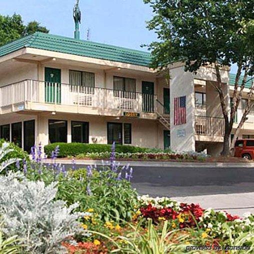Masters Inn Atlanta - Doraville At I-85 & 285 Buitenkant foto